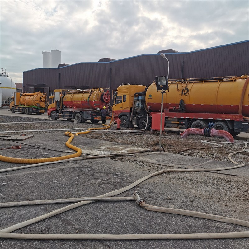 莒县污水池清理